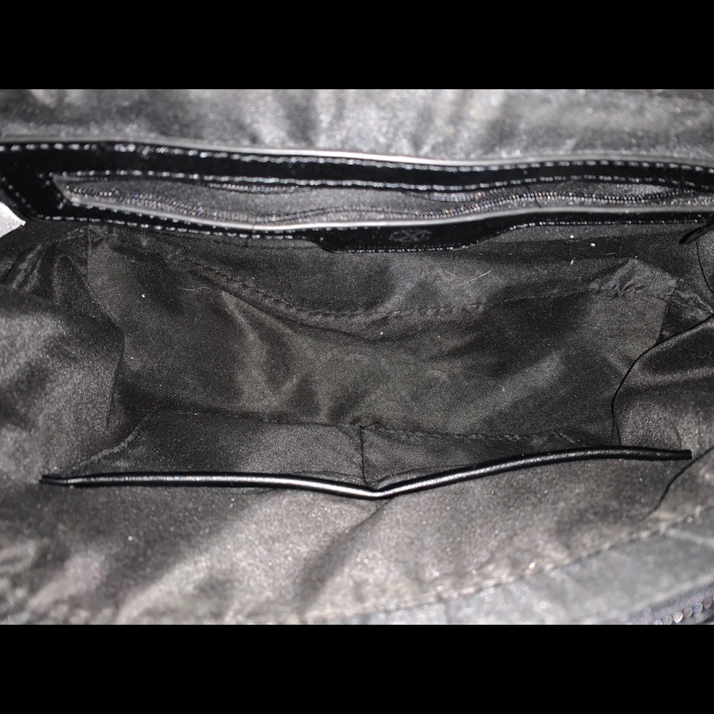 Purse - Picture 2 of 4